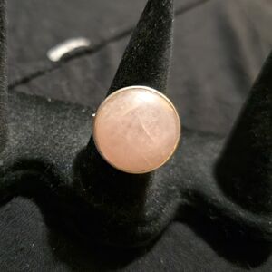 EM 925 Sterling Silver Rose Quartz Maxi Round Band Ring. Size 8-8.5